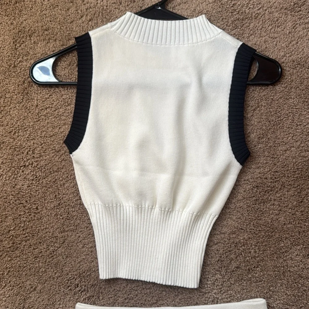 EUC Women's Commense Size XS Contrast Trim Mini Skirt Set Cream White Black - Picture 4 of 9